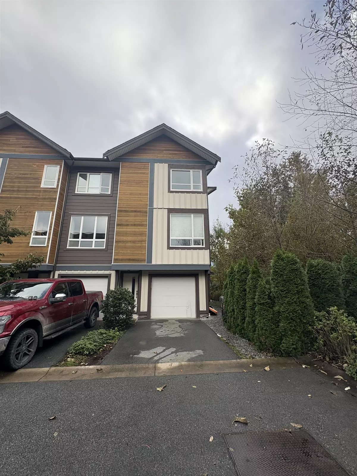 Squamish, BC V8B 0B4,1188 Wilson CRES #19