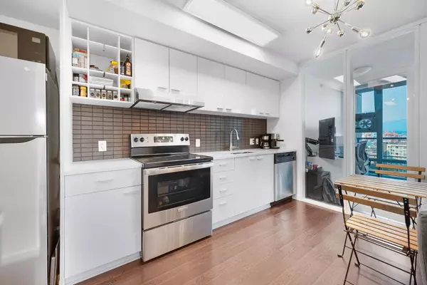 Vancouver, BC V6B 1X2,602 Citadel Parade #1207