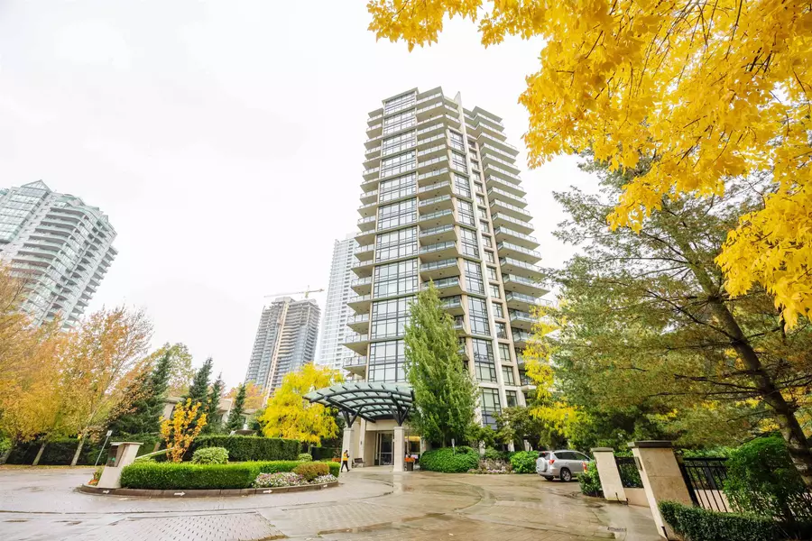 6168 Wilson AVE #205, Burnaby, BC V5H 0B2