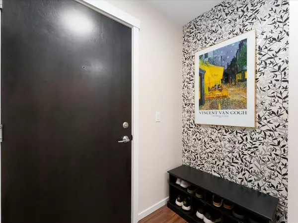 Coquitlam, BC V3E 0B9,3178 Dayanee Springs BLVD #315