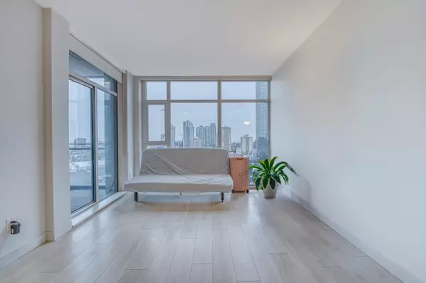 6098 Station ST #1711 Burnaby, BC V5H 0H4