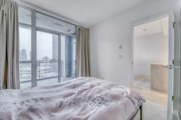 6098 Station ST #1711 Burnaby, BC V5H 0H4