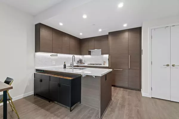 Port Moody, BC V3H 0M3,305 Morrissey RD #405