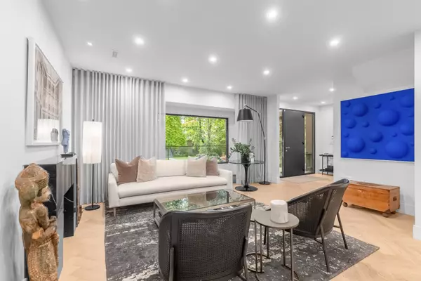 5938 Elm ST Vancouver, BC V6N 1A9