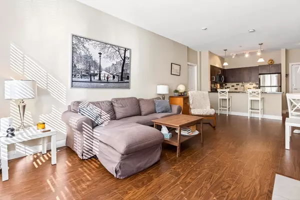 2353 Marpole AVE #109 Port Coquitlam, BC V3C 2A1