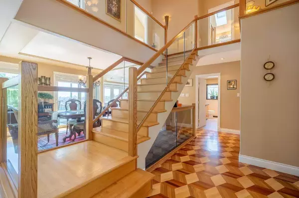 Coquitlam, BC V3K 2R6,720 Shaw AVE