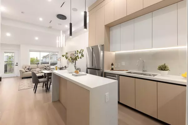 Coquitlam, BC V3K 2W6,914 Rochester AVE #102