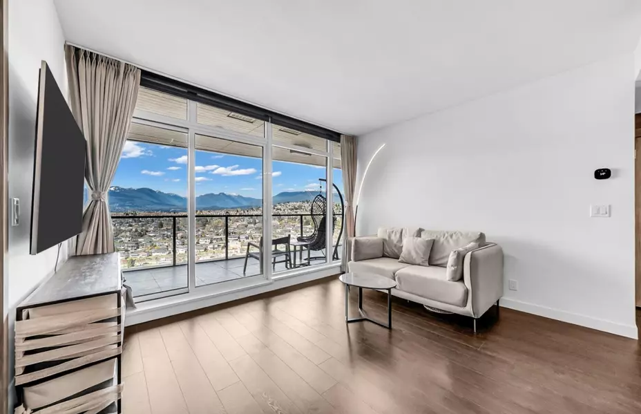 4880 Lougheed HWY #2603, Burnaby, BC V5C 0N1