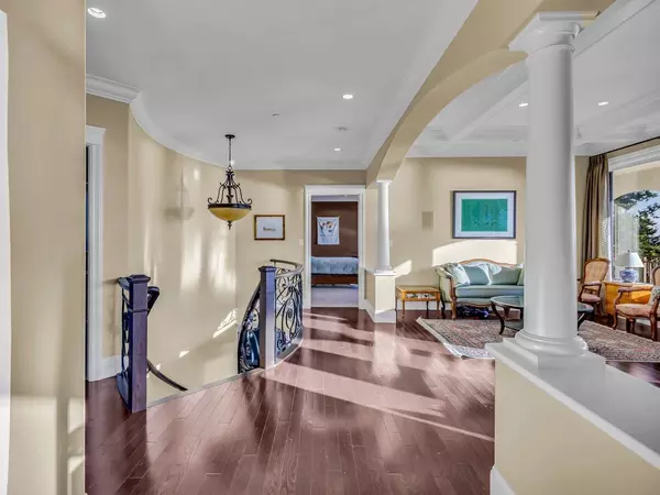 White Rock, BC V4B 3L5,1375 Kerfoot RD