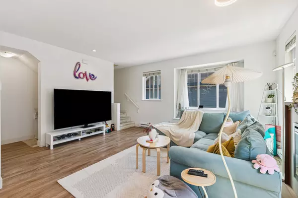 Richmond, BC V6Y 1X3,9628 Ferndale RD #22