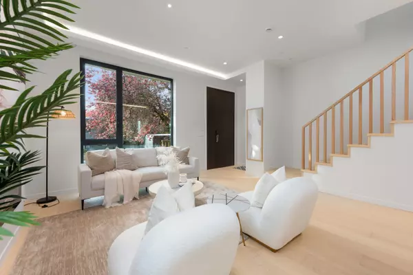 Vancouver, BC V6P 2R8,8226 Adera ST #2