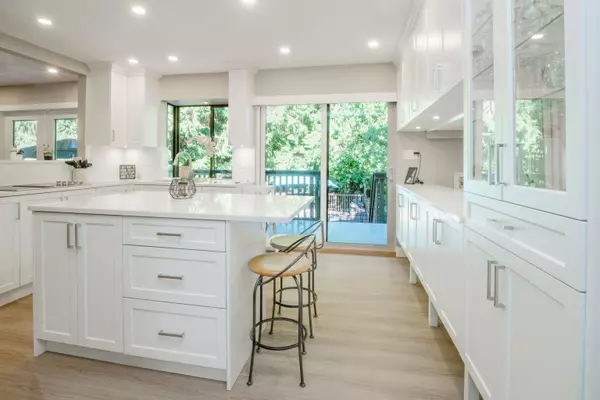 Burnaby, BC V3J 1C7,2475 Norcrest CT