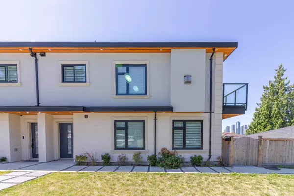 3087 Royal Oak AVE, Burnaby, BC V5G 4H5