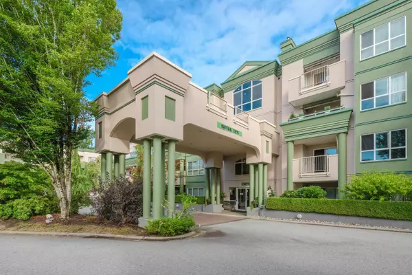 13870 70 AVE #202, Surrey, BC V3W 0R9