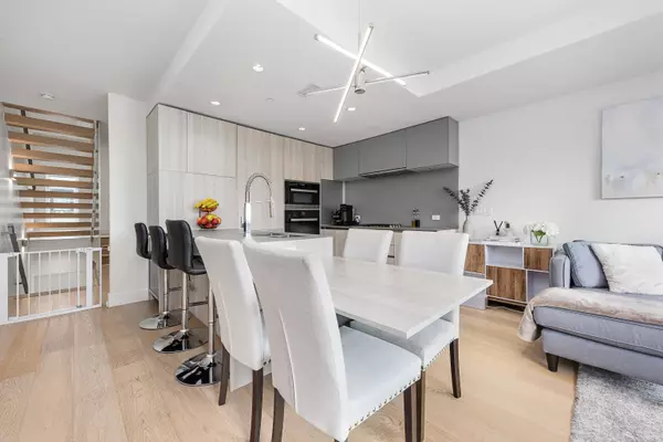 Vancouver, BC V5Y 0N1,138 W Woodstock AVE