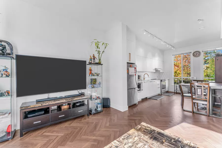 15828 27 AVE #15, Surrey, BC V3Z 0X4