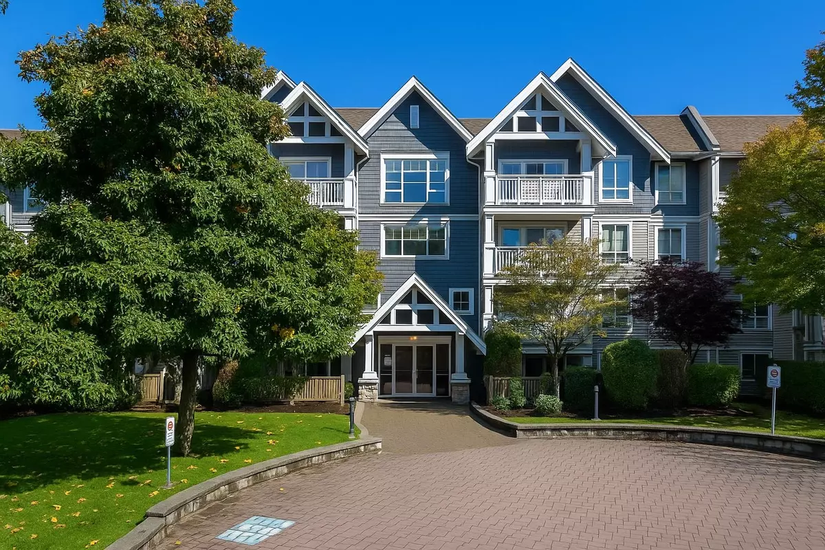Langley, BC V3A 9J6,20750 Duncan WAY #115