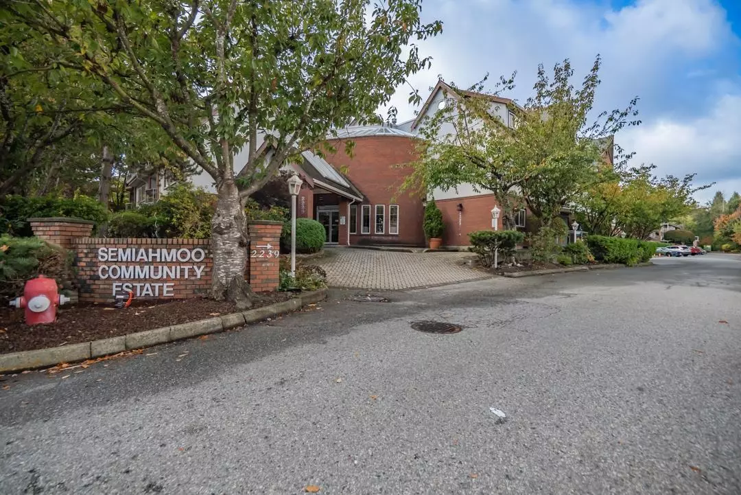 Surrey, BC V4A 4P1,2229 152nd ST #101