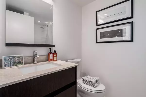 7888 Ackroyd RD #1110 Richmond, BC V6X 0M9