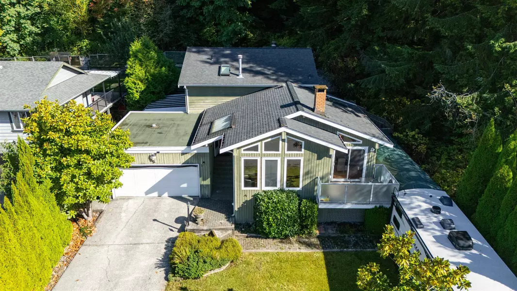 311 April RD, Port Moody, BC V3H 3Y9