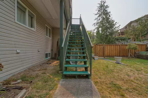 Sechelt, BC V7Z 0L9,5866A Turnstone CRES