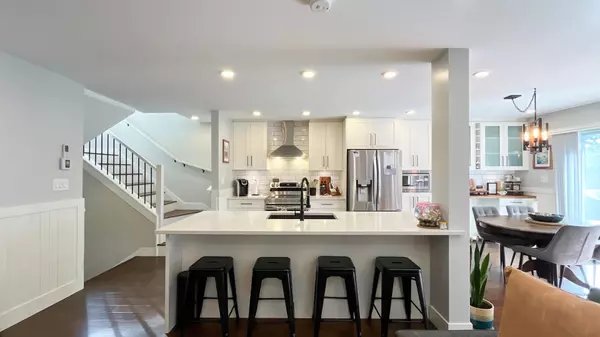 Surrey, BC V3S 6K6,19352 Fraser HWY #107