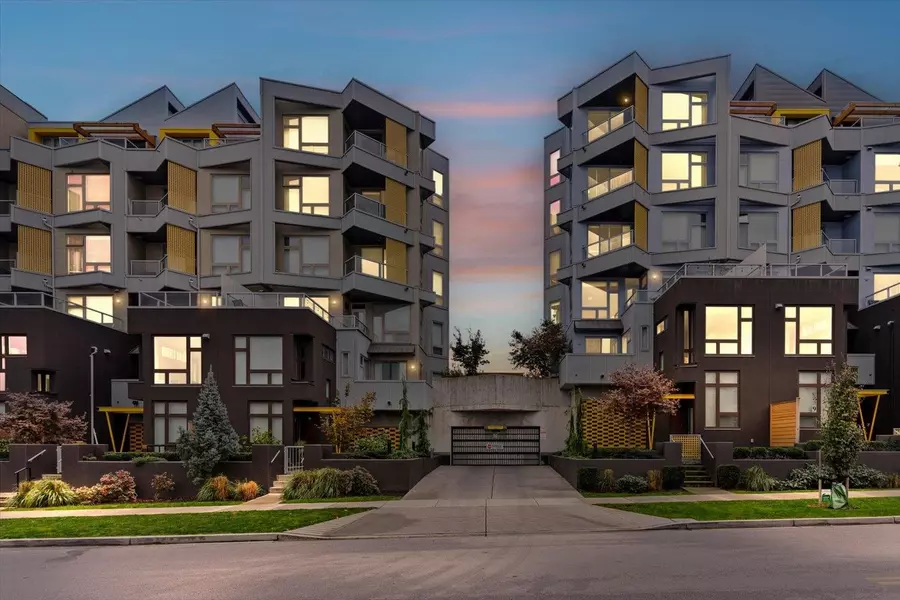 32838 Landeau PL #401, Abbotsford, BC V2S 0M6