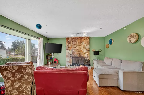 Surrey, BC V3W 7N4,7253 140a ST