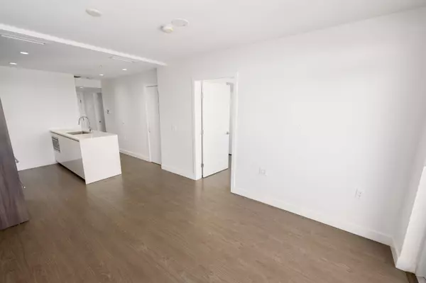 Richmond, BC V6Y 0L7,8133 Cook RD #829