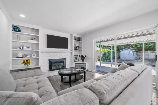 13330 59b AVE, Surrey, BC V3X 2N6