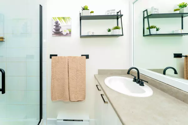 20560 66 AVE #59 Langley, BC V2Y 2Y8