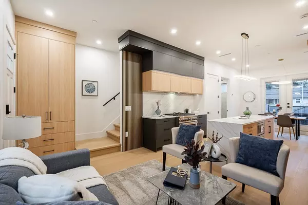 Vancouver, BC V5S 1J3,2331 E 49th AVE