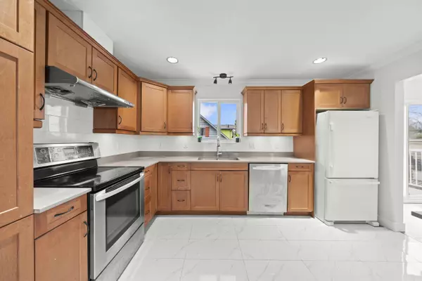 Maple Ridge, BC V2X 2K3,23095 117 AVE