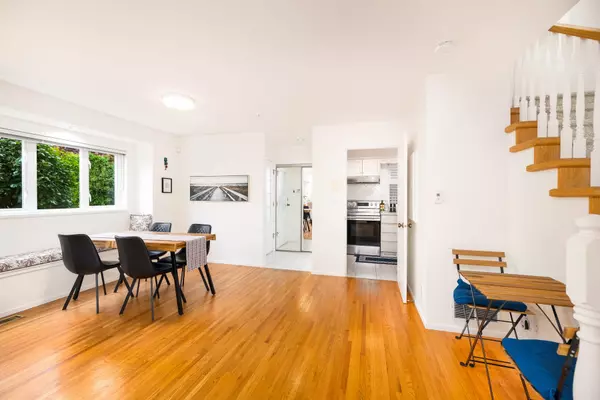 Vancouver, BC V6K 1M5,2718 W 3rd AVE