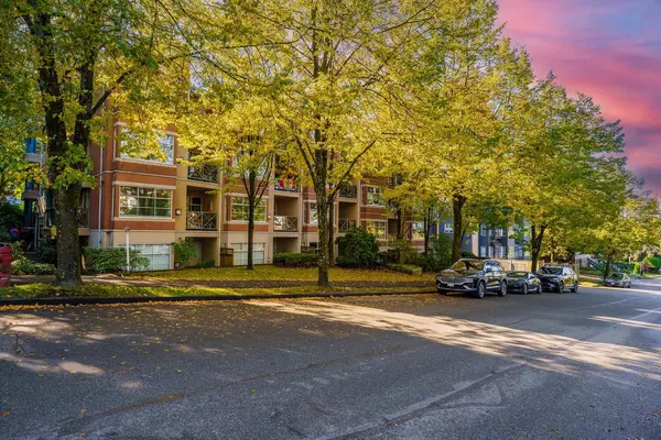 2388 Triumph ST #410, Vancouver, BC V5L 1L5
