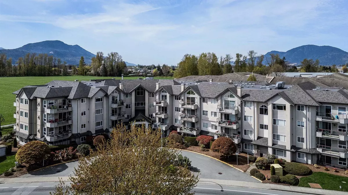 Chilliwack, BC V2R 3Z2,45520 Knight RD #307