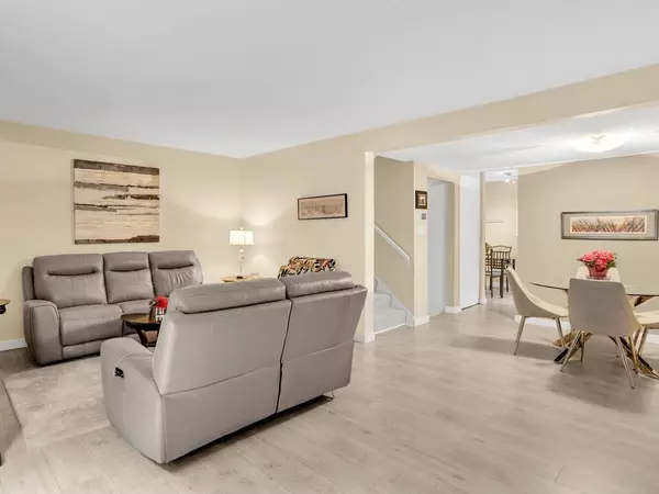 Port Moody, BC V3H 1M5,1037 Cecile DR