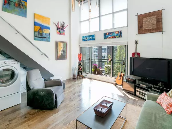 22 E Cordova ST #714, Vancouver, BC V6K 1K2