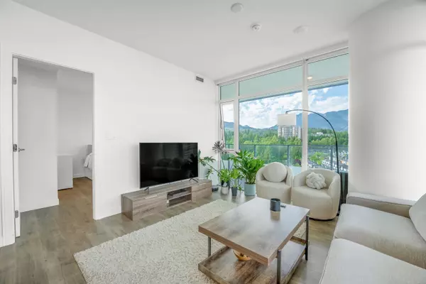 West Vancouver, BC V7P 0E4,200 Klahanie CT #902