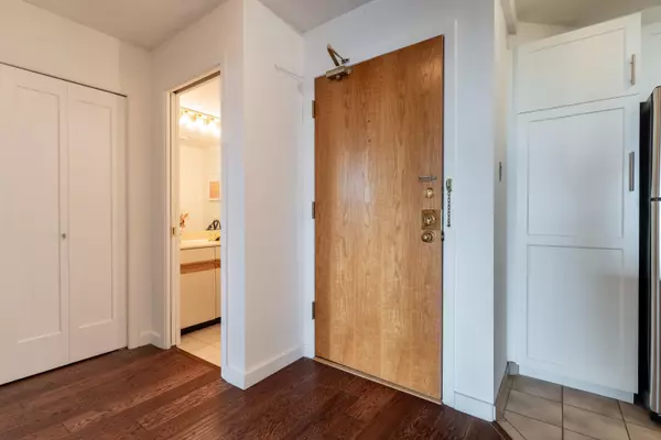 New Westminster, BC V3M 1C5,1065 Quayside DR #905