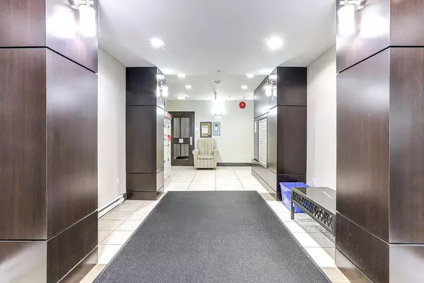 Maple Ridge, BC V2X 8Z8,22290 North AVE #307