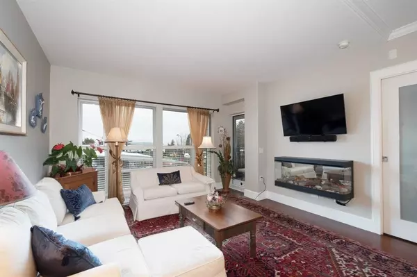 West Vancouver, BC V7V 0A2,1180 25th ST #21