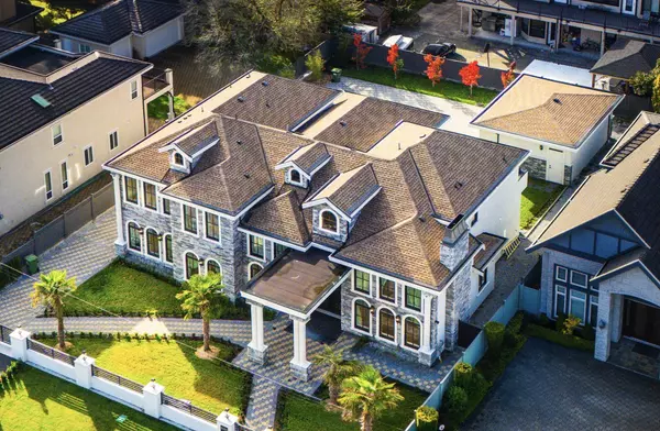 Richmond, BC V6Y 2H4,8151 Lundy RD