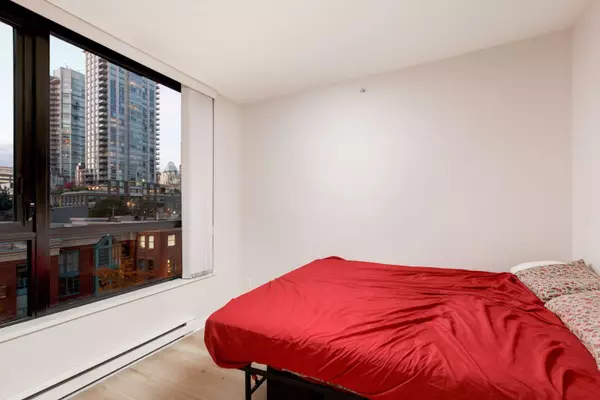 Vancouver, BC V6B 1T7,928 Homer ST #603