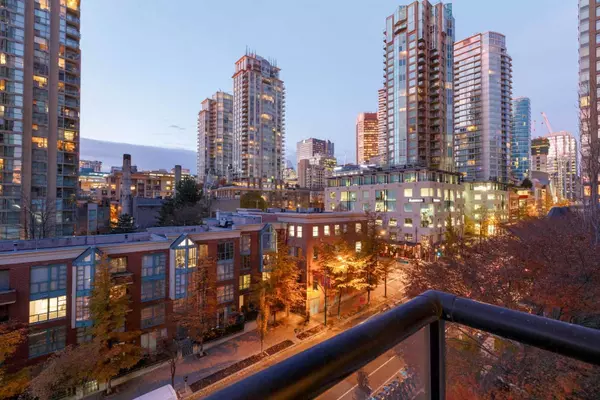 Vancouver, BC V6B 1T7,928 Homer ST #603