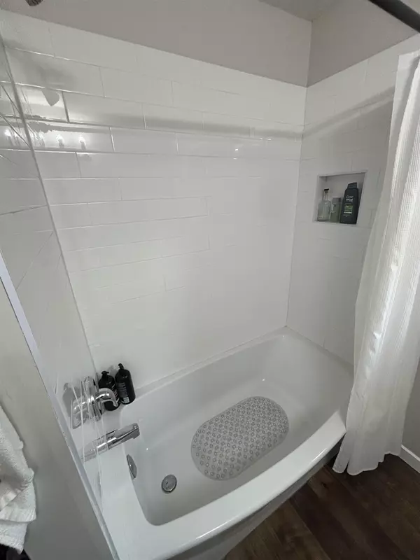 9633 Hess RD Mission, BC V0M 1H0