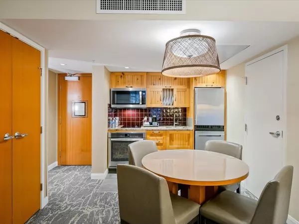 Whistler, BC V8E 1J3,4090 Whistler WAY #679