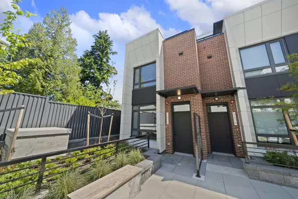 Vancouver, BC V6M 2W4,6272 Oak ST