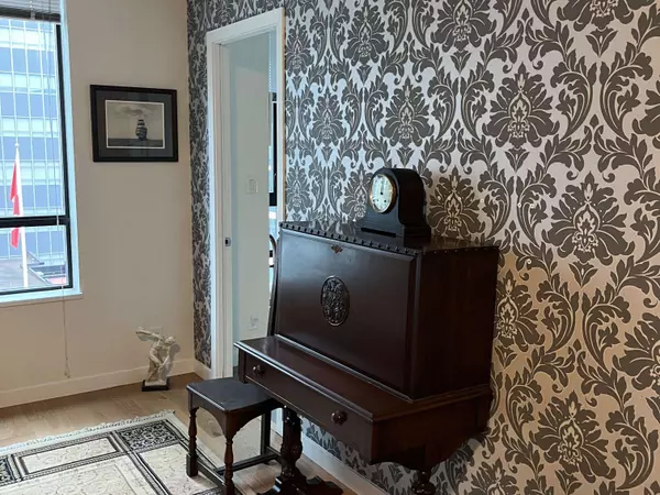 Vancouver, BC V6B 0C7,788 Richards ST #1016