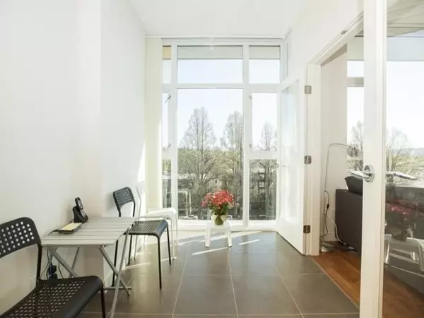 Vancouver, BC V6J 0E1,2507 Maple ST #902